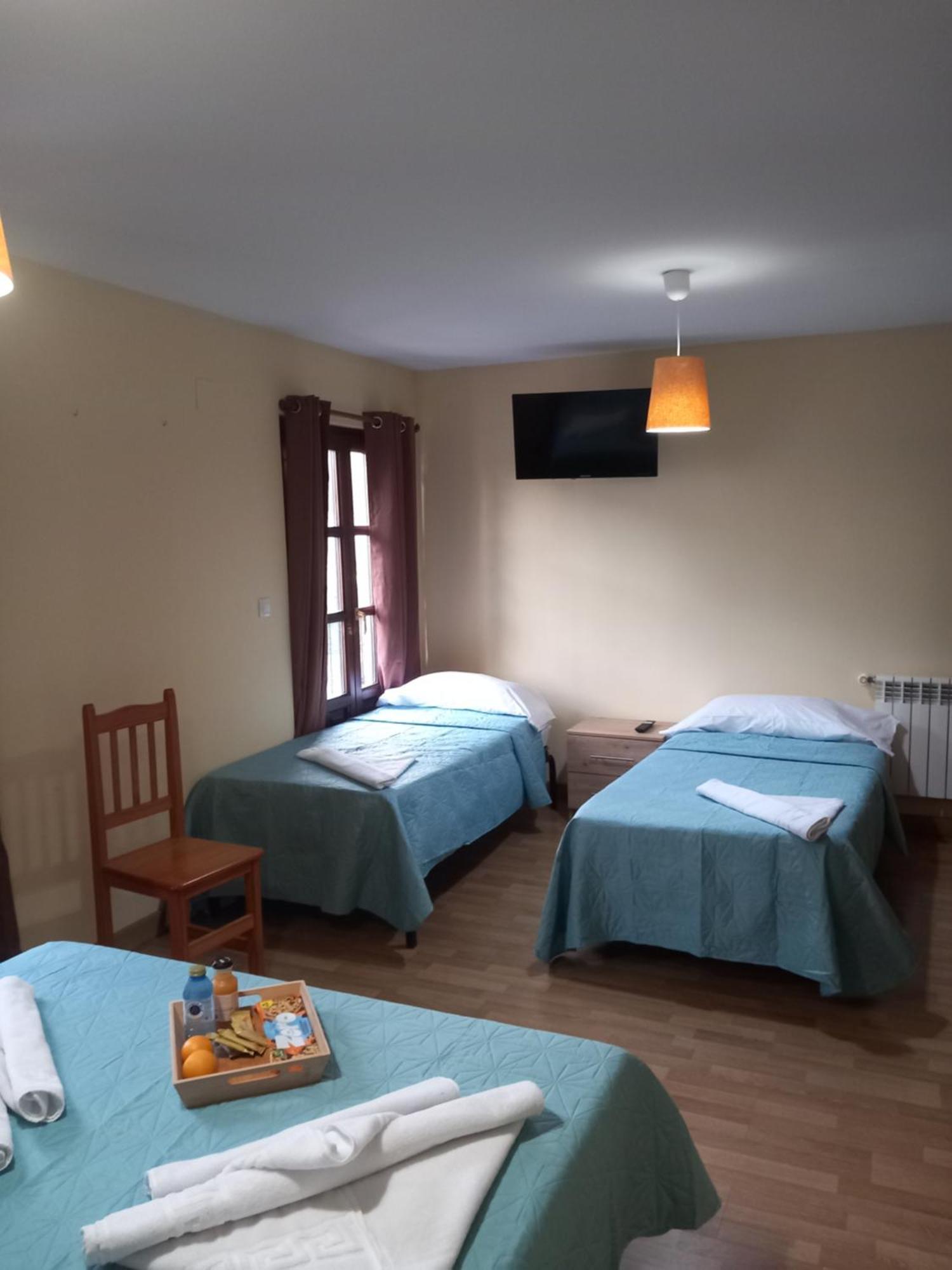 Hosteria Rio Negro Bárcena de Cicero Buitenkant foto